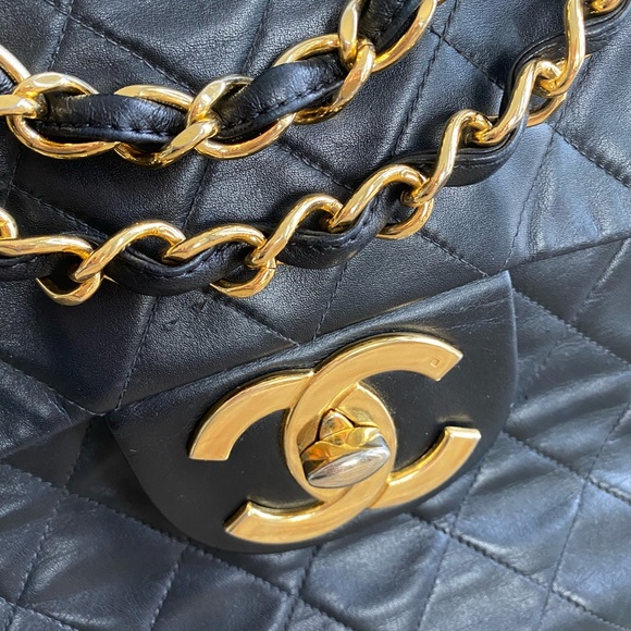 CHANEL XL Jumbo Single Flap Bag - Picture 7 of 14